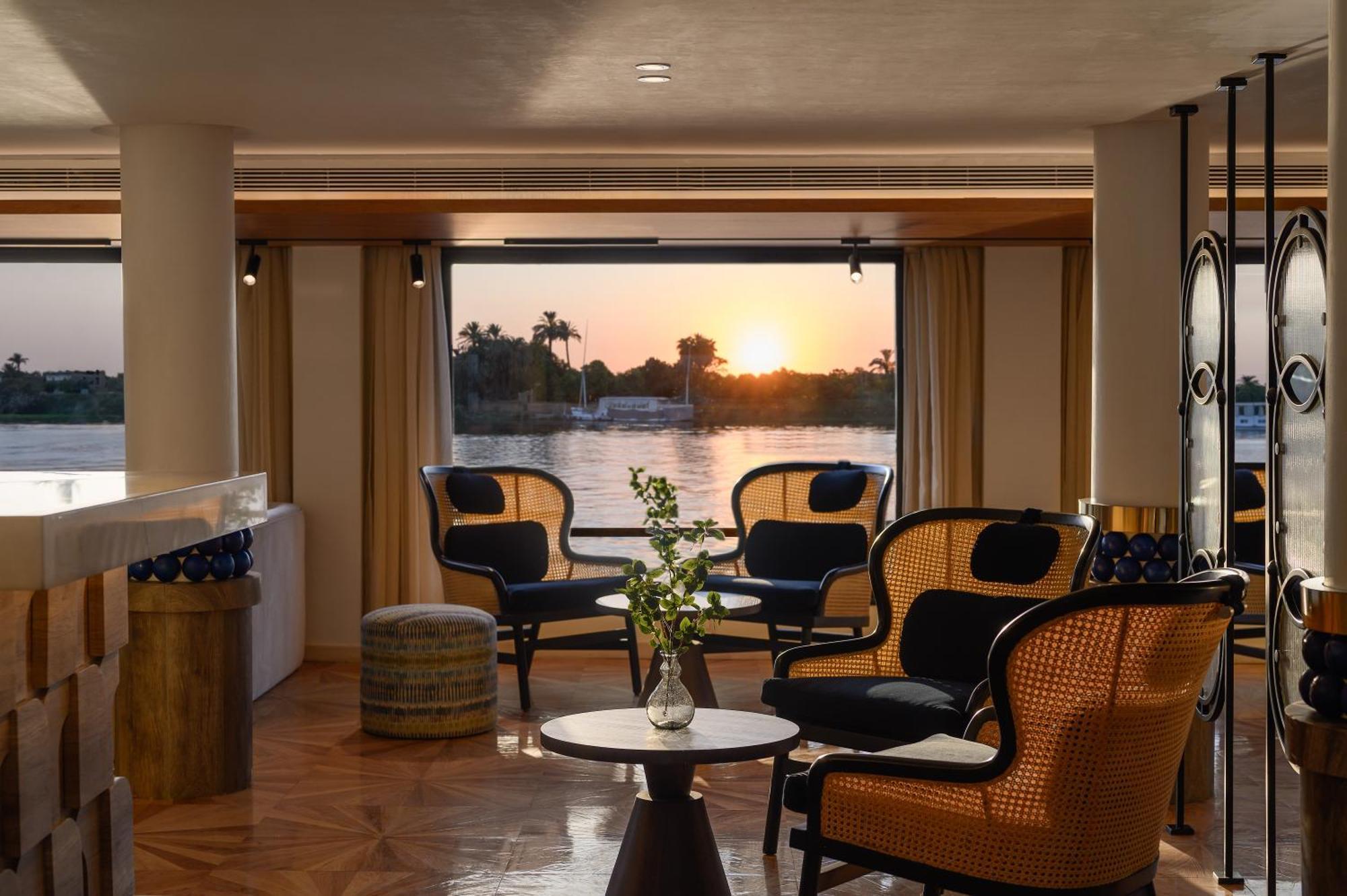 Soleil Nile Cruise - Every Monday From Luxor For 4 & 7 Nights, And Every Friday From Aswan For 3 & 7 Nights Eksteriør billede