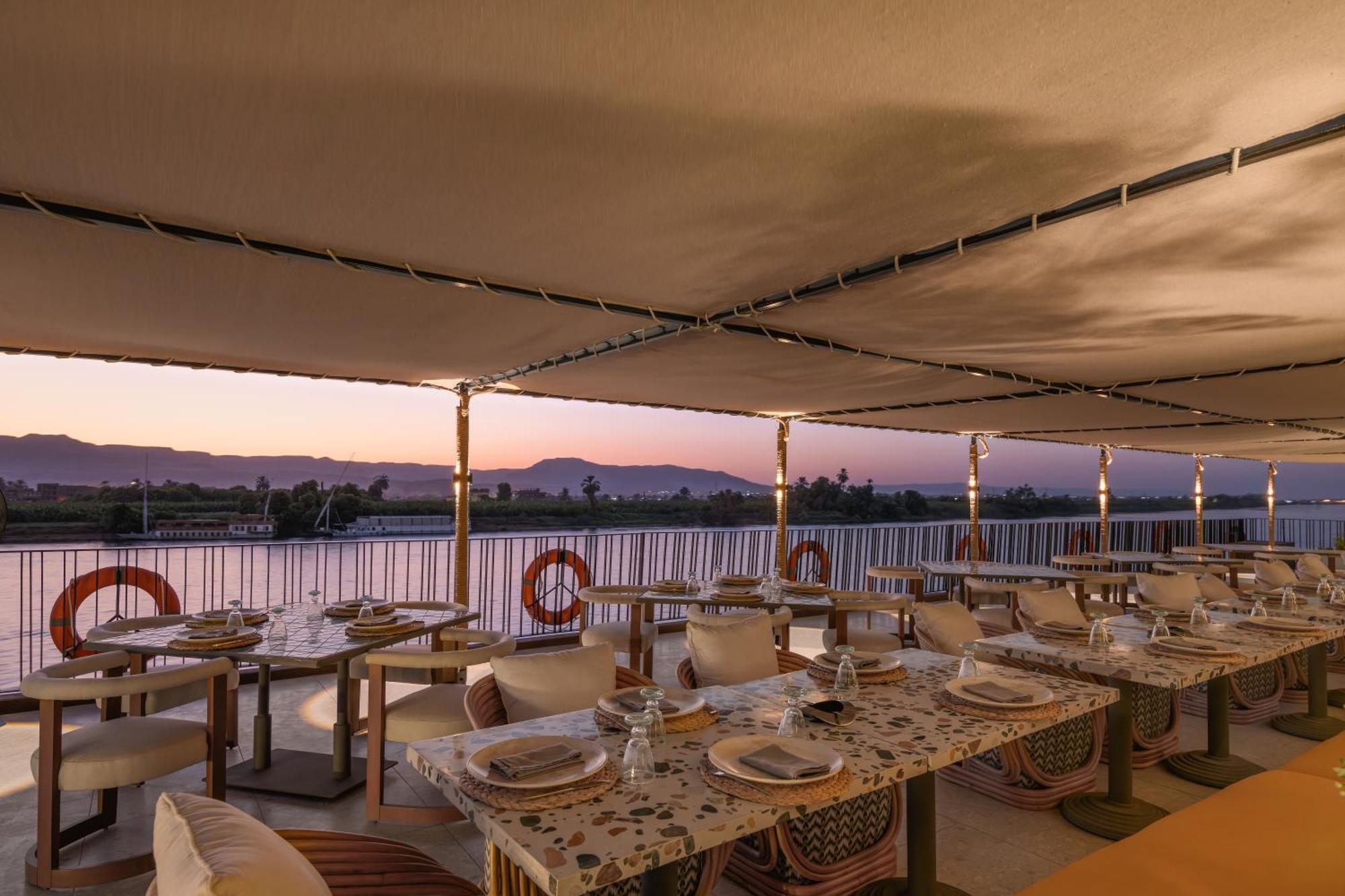 Soleil Nile Cruise - Every Monday From Luxor For 4 & 7 Nights, And Every Friday From Aswan For 3 & 7 Nights Eksteriør billede