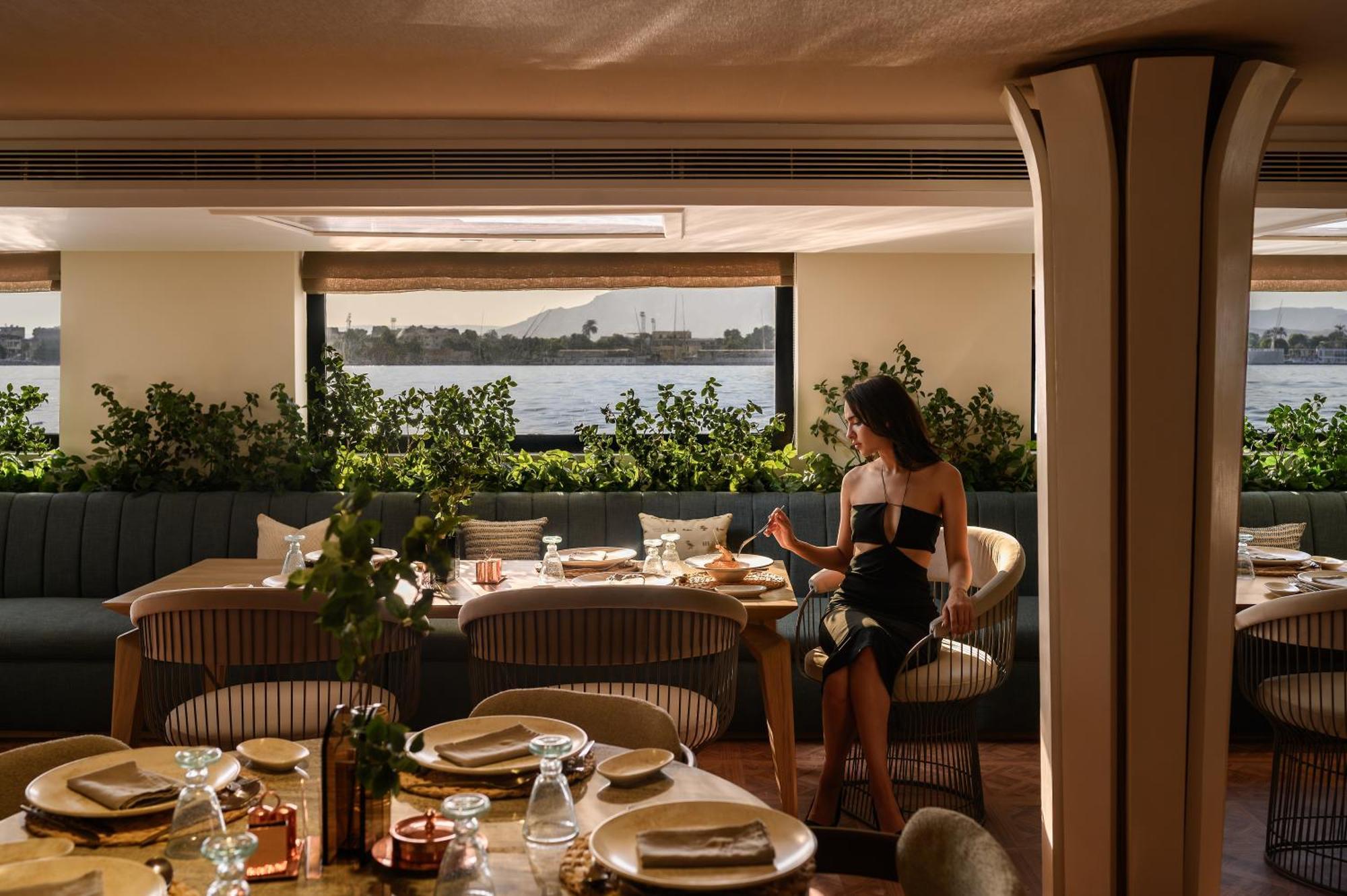 Soleil Nile Cruise - Every Monday From Luxor For 4 & 7 Nights, And Every Friday From Aswan For 3 & 7 Nights Eksteriør billede