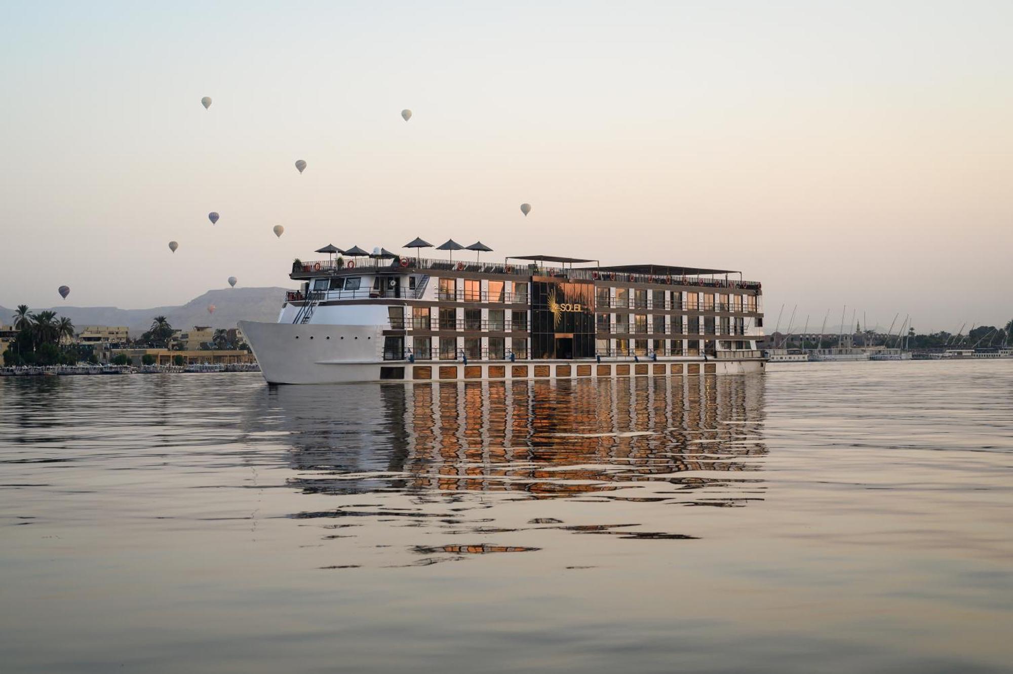 Soleil Nile Cruise - Every Monday From Luxor For 4 & 7 Nights, And Every Friday From Aswan For 3 & 7 Nights Eksteriør billede